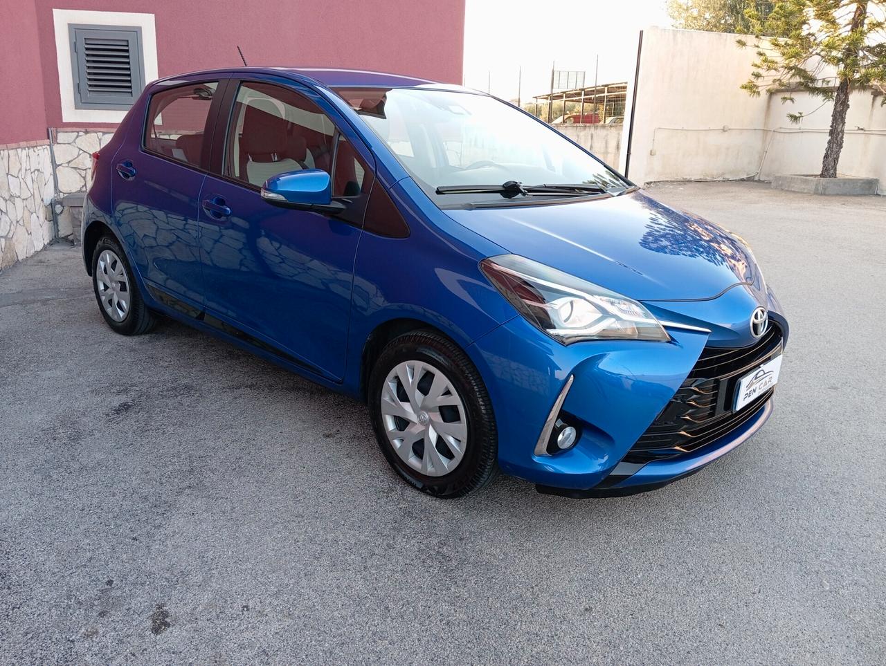 Toyota Yaris 1.0 5 porte Active