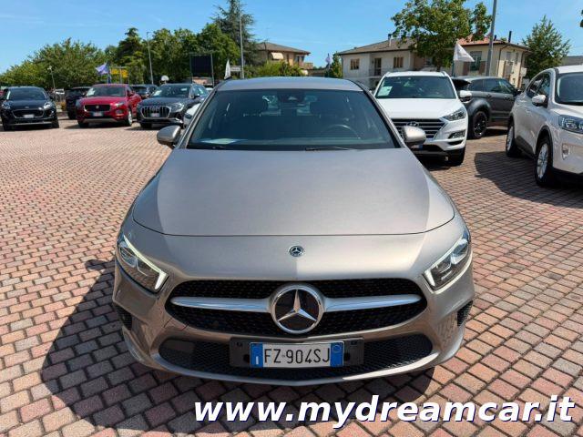 MERCEDES-BENZ A 180 d Automatic Premium 116cv