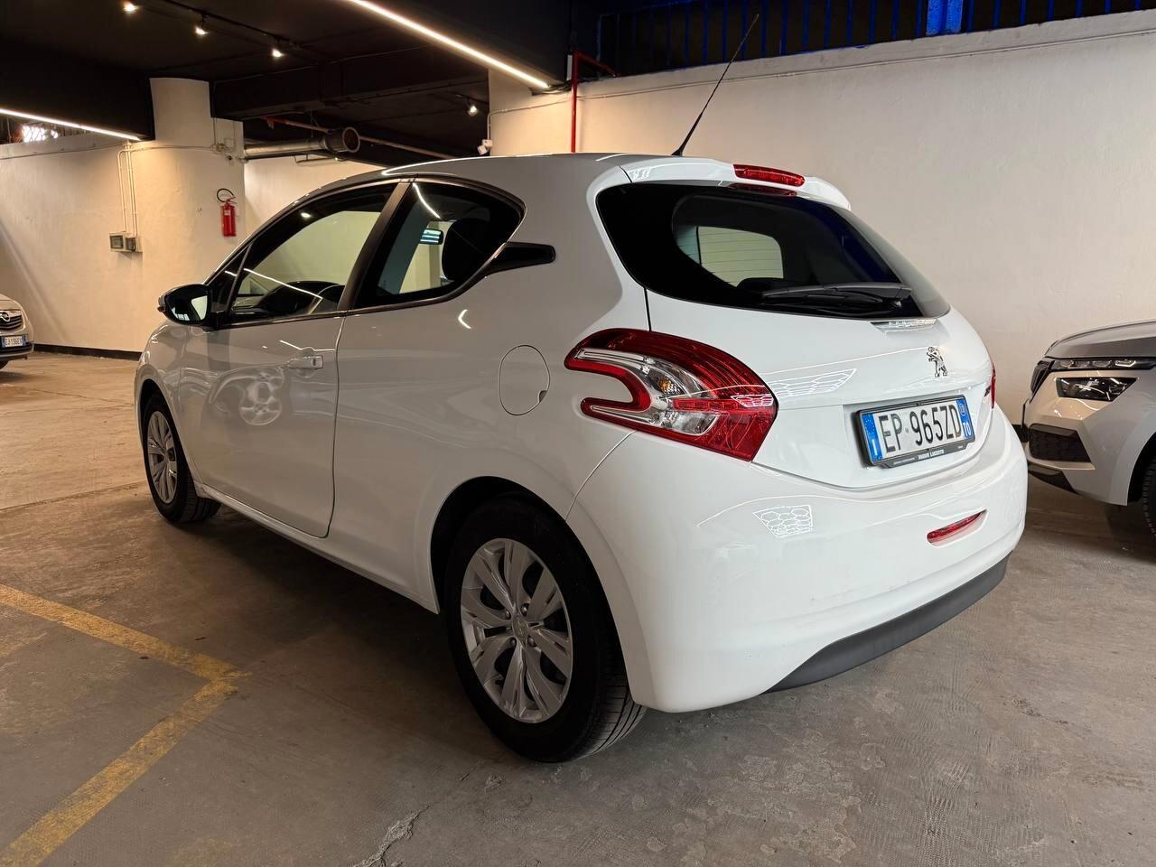 Peugeot 208 1.2 VTi 82 CV 3 porte Access