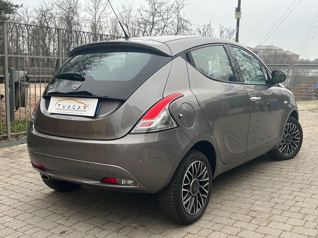 Lancia Ypsilon Platinum 1.2 #8761