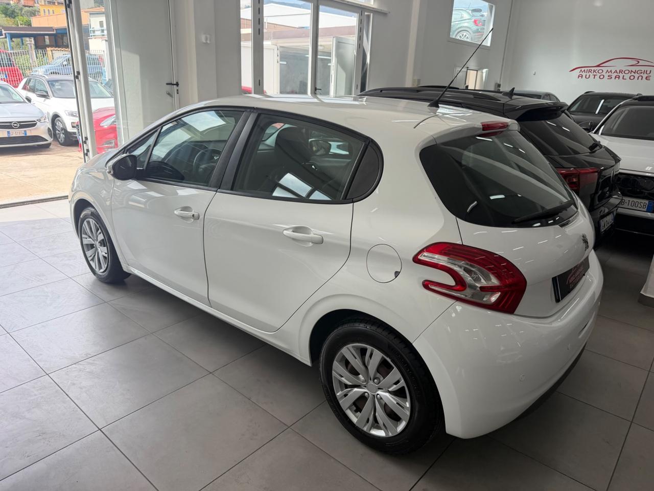 Peugeot 208 1.2 BENZ 5 porte FINANZIABILE
