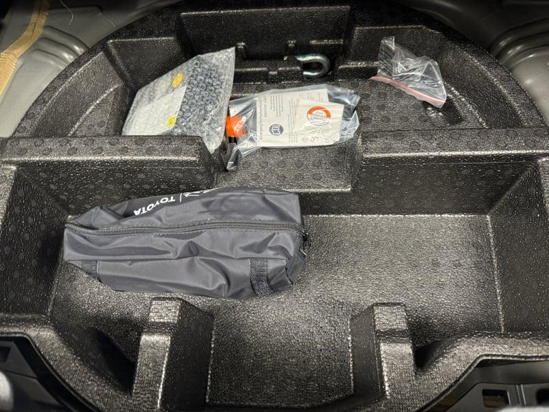 TOYOTA YARIS 1.0 5 PORTE ACTIVE