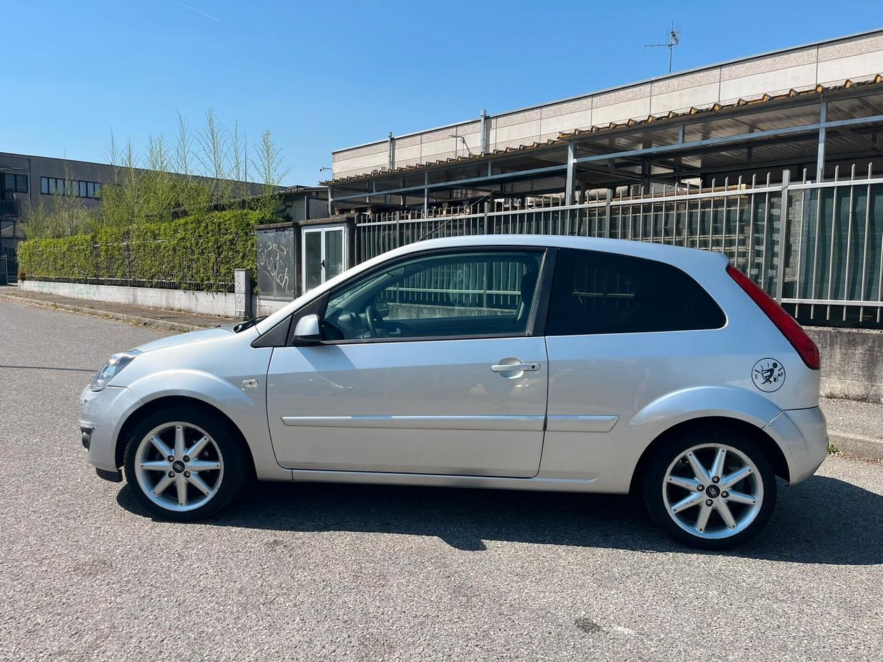 Ford Fiesta 1.4 TDCi 3p. Ghia