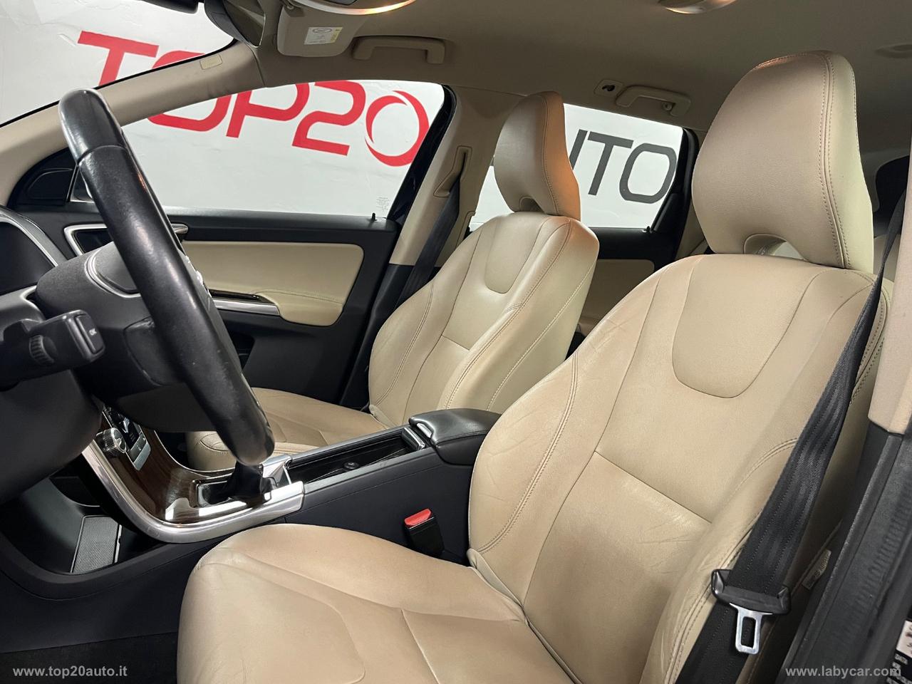 VOLVO XC60 D3 Business Plus|MANUALE|PELLE TOT