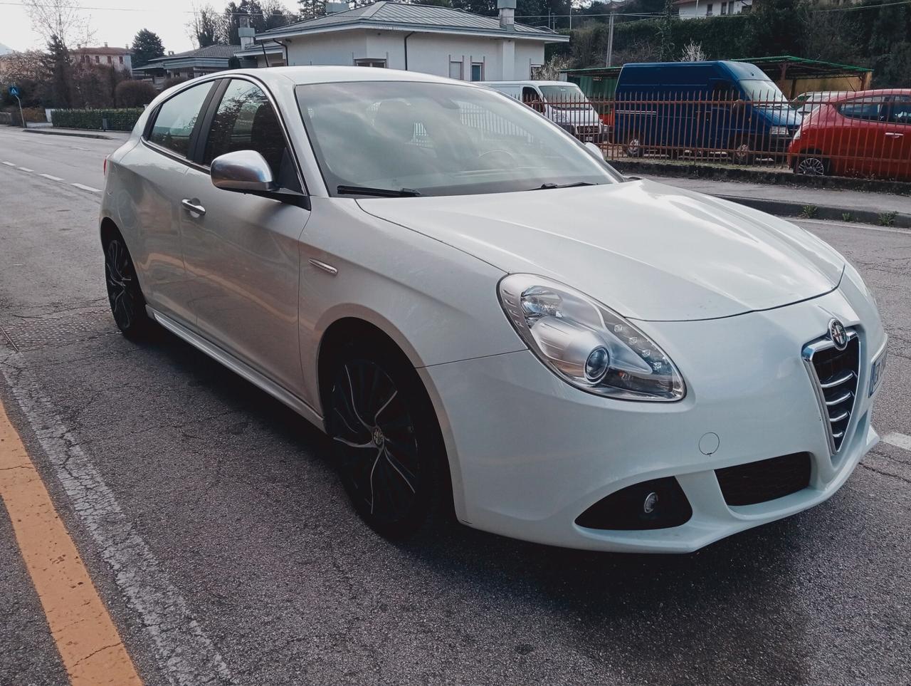 Alfa Romeo Giulietta 1.6 JTDm-2 105 CV Progression