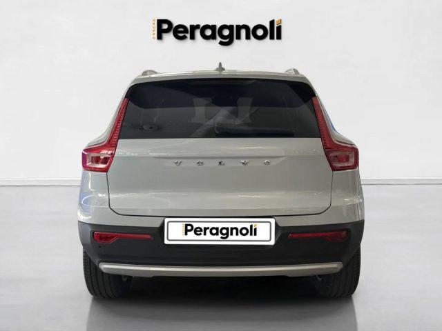 VOLVO XC40 D3 MOMENTUM MANUALE