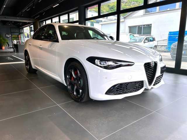 Alfa Romeo Giulia 2.2 Turbodiesel 210 CV AT8 AWD Q4 Tributo Italiano