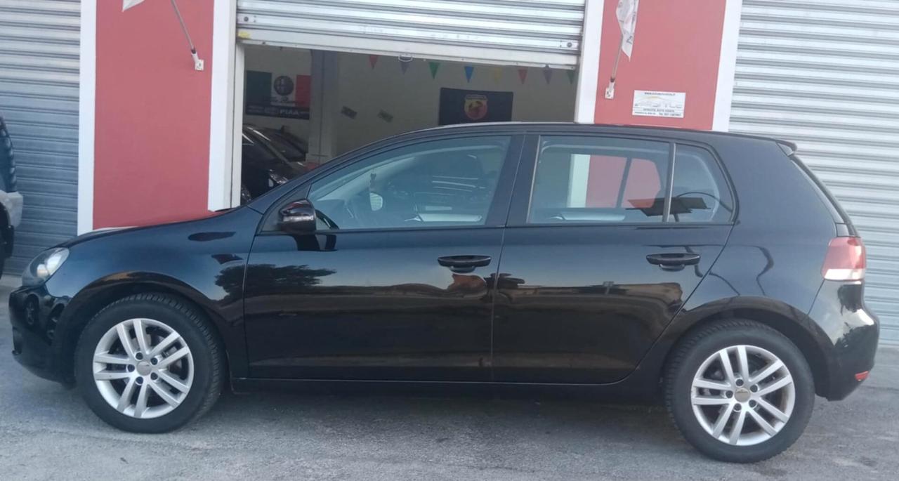 Volkswagen Golf 1.6 TDI DPF 5p. Highline