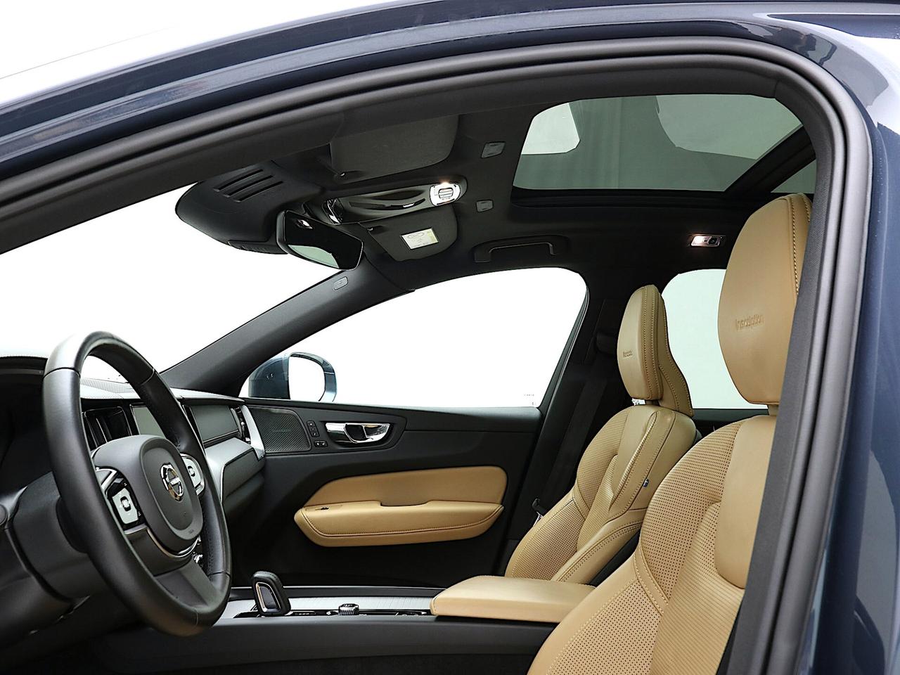 Volvo XC60 B4 AWD Inscription TETTO APRIBILE