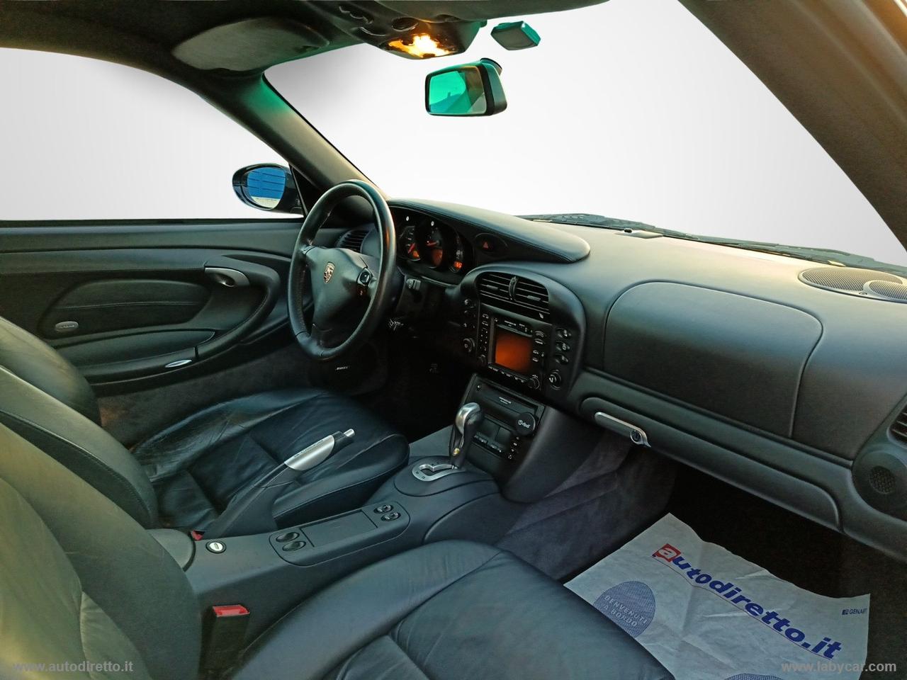 PORSCHE 911 Carrera 4S Coupé