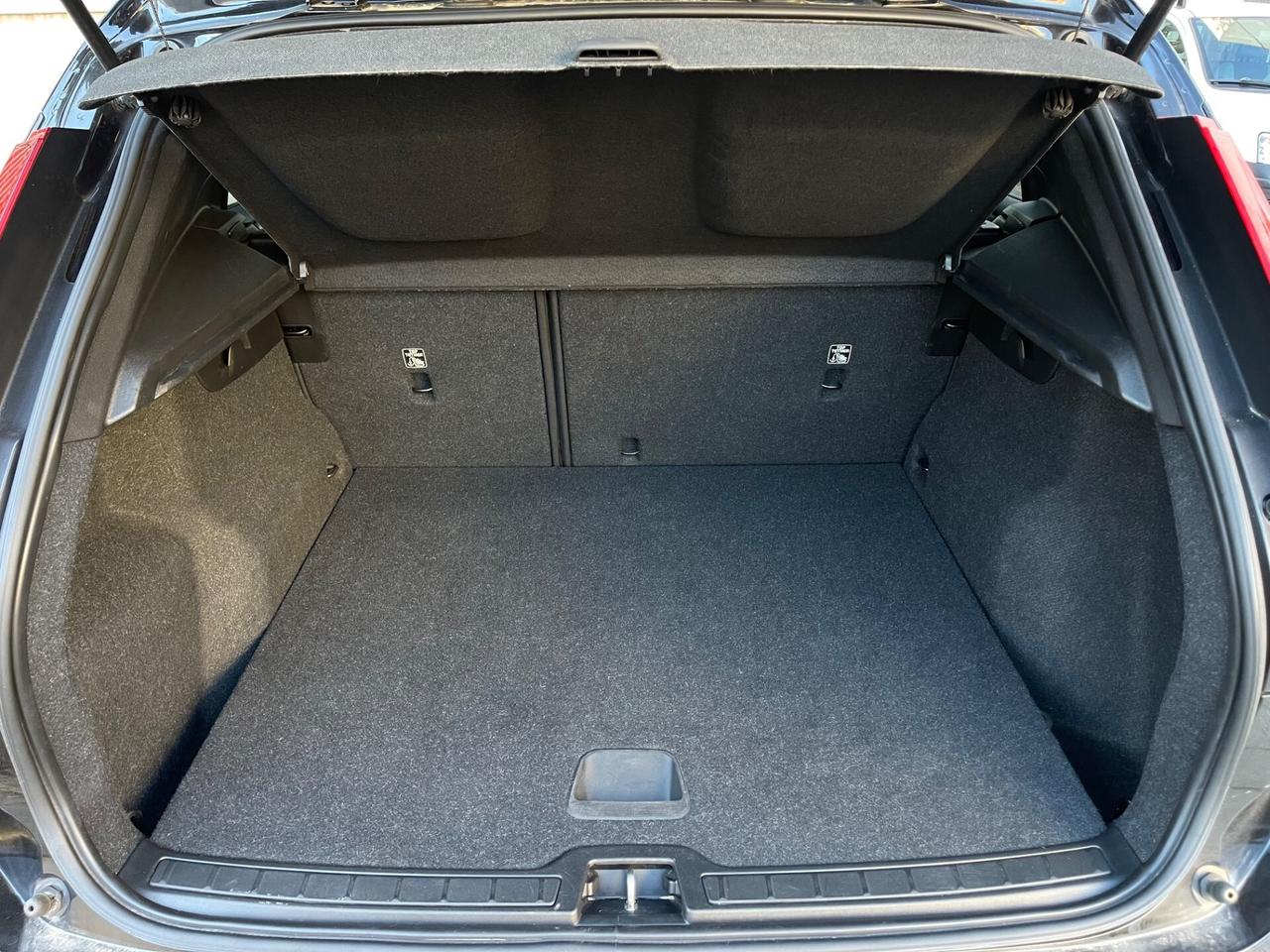 VOLVO XC40 D3 Geartronic Momentum 2020