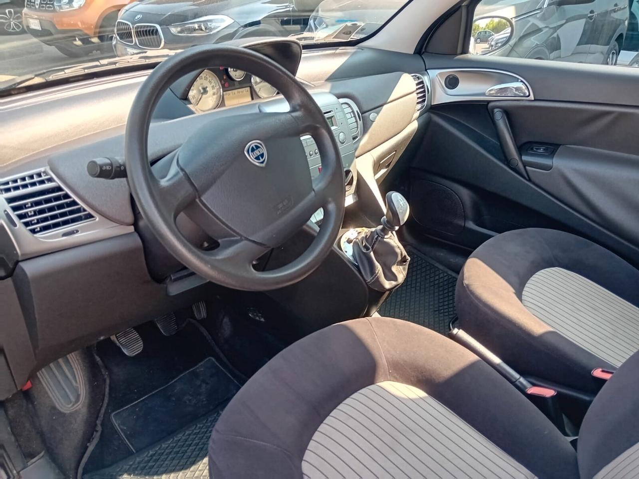 Lancia Ypsilon 1.2 OK NEOPATENTATI