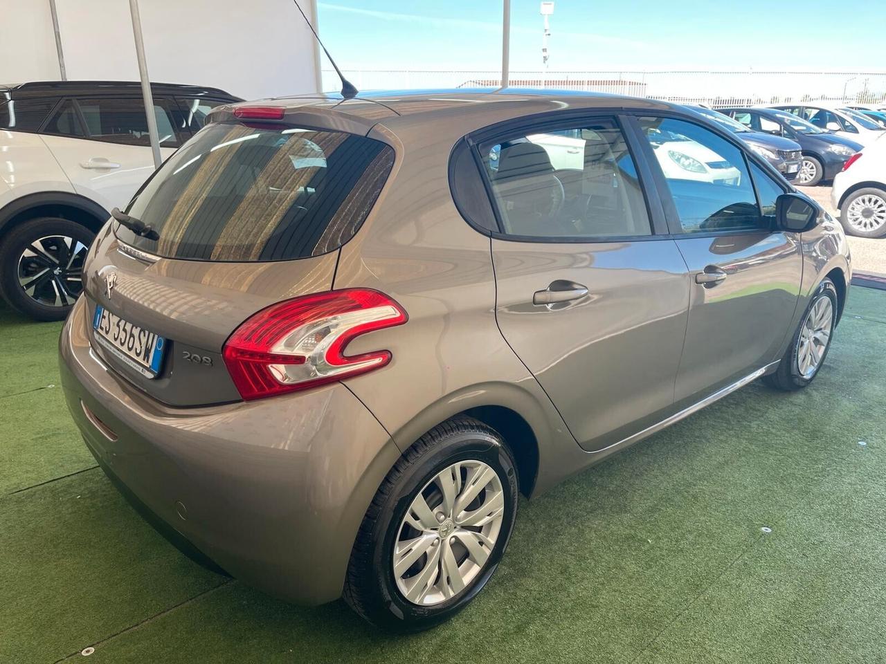 PEUGEOT 208 1.2 BENZINA 82CV