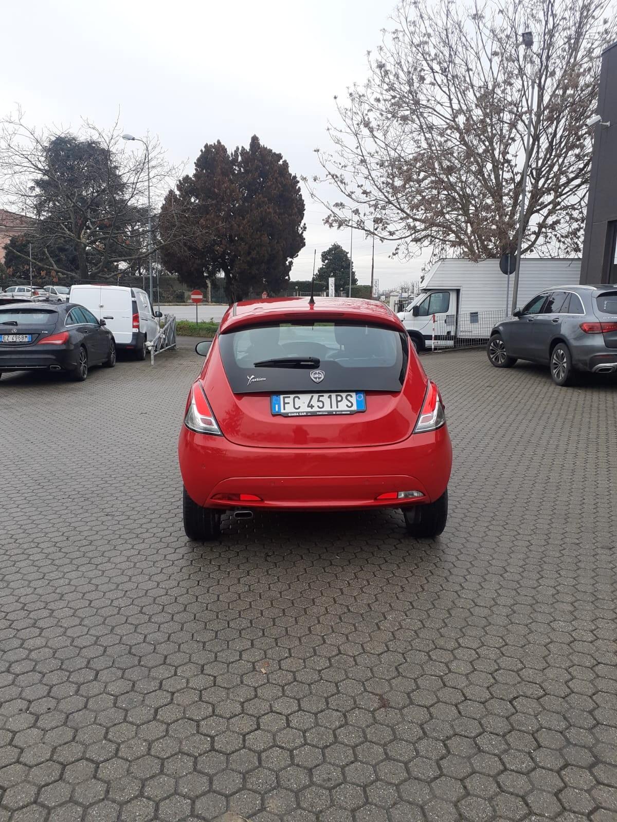 Lancia Ypsilon 1.2 69 CV 5 porte GPL Ecochic Gold