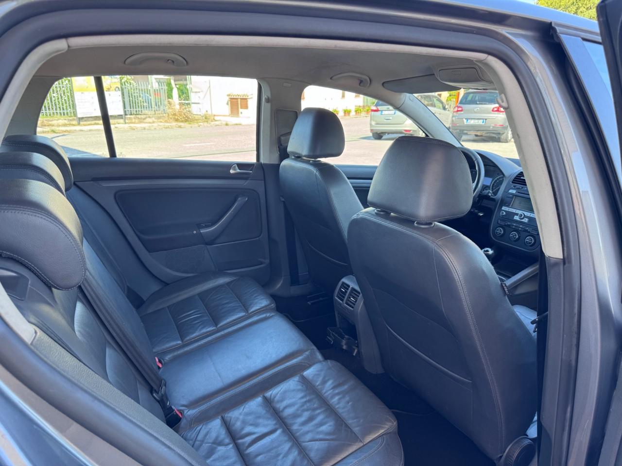 Volkswagen Golf 1.9 TDI 5p. HIGHLINE