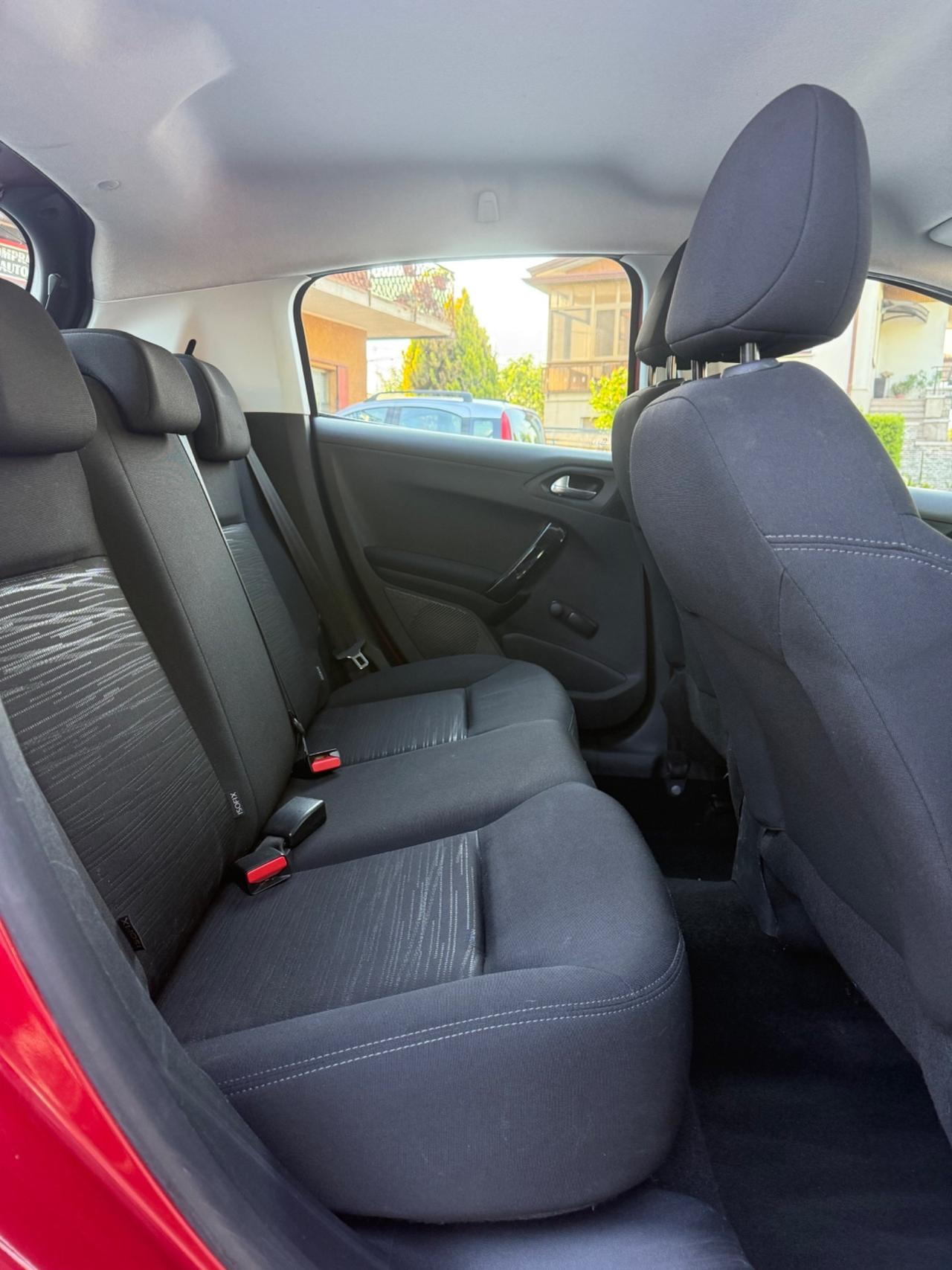 Peugeot 208 1.2 VTi 82 CV 5 porte Access