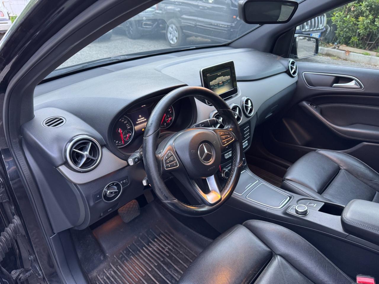 Mercedes-benz B 180 d Sport pelle navi camera