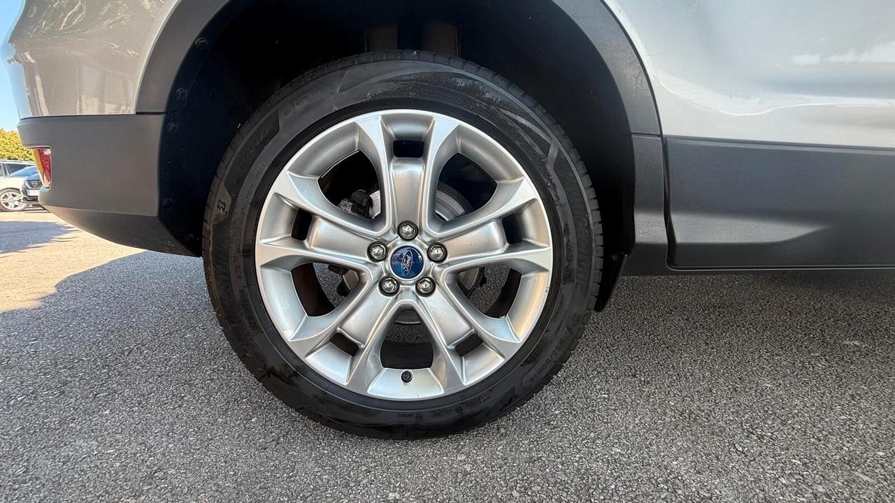 Ford Kuga 2.0 TDCI 150 CV S&S 4WD Titanium