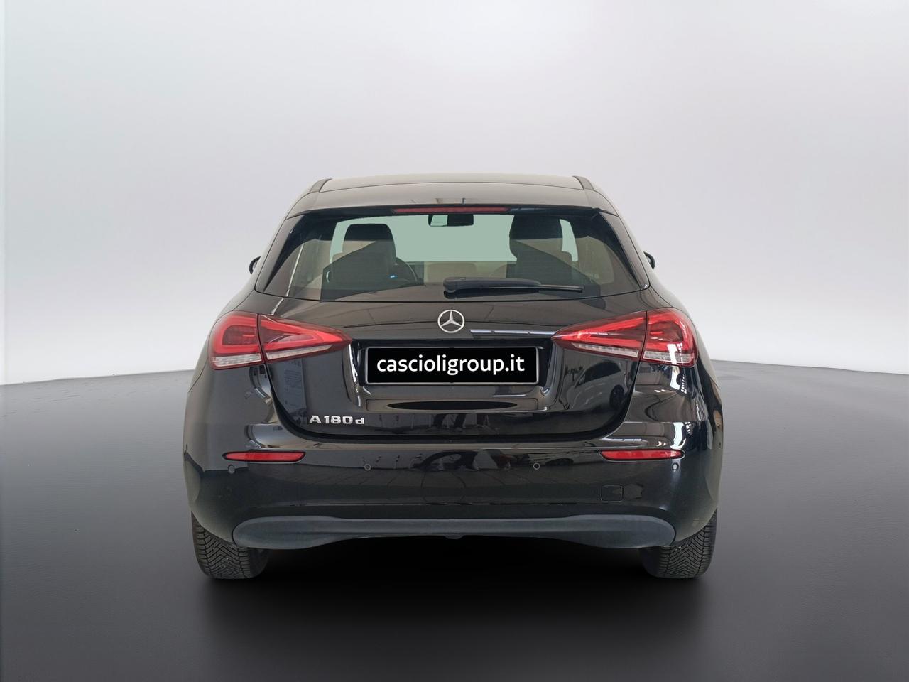 Mercedes-Benz Classe A - W177 2018 - A 180 d Sport Light auto