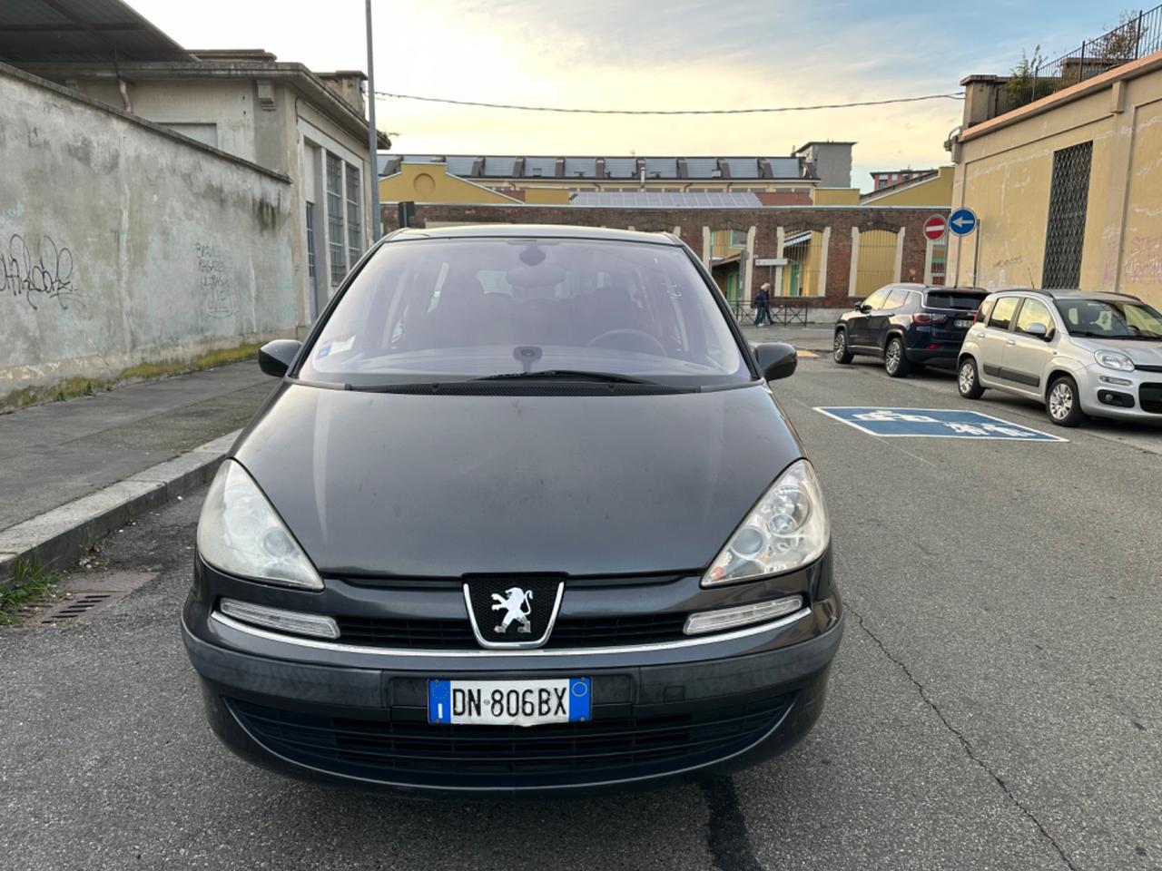 Peugeot 807 2.0 HDi 7 posti full