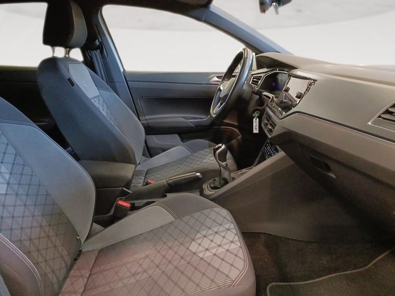 Volkswagen Polo 1.0 tsi r-line 95cv