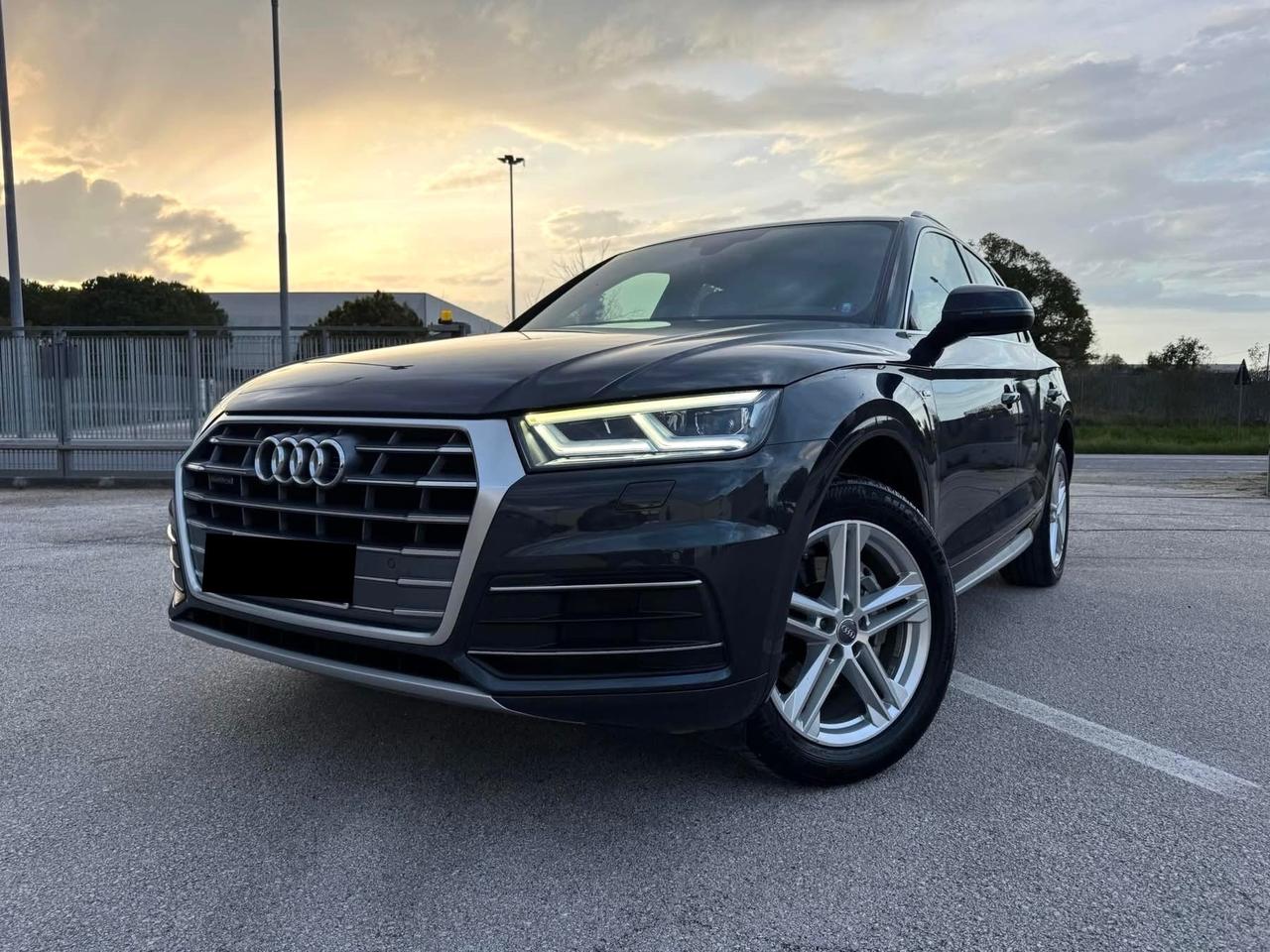 AUDI Q5 2.0 Quattro S-LINE-Virtual Luci Ambient 19