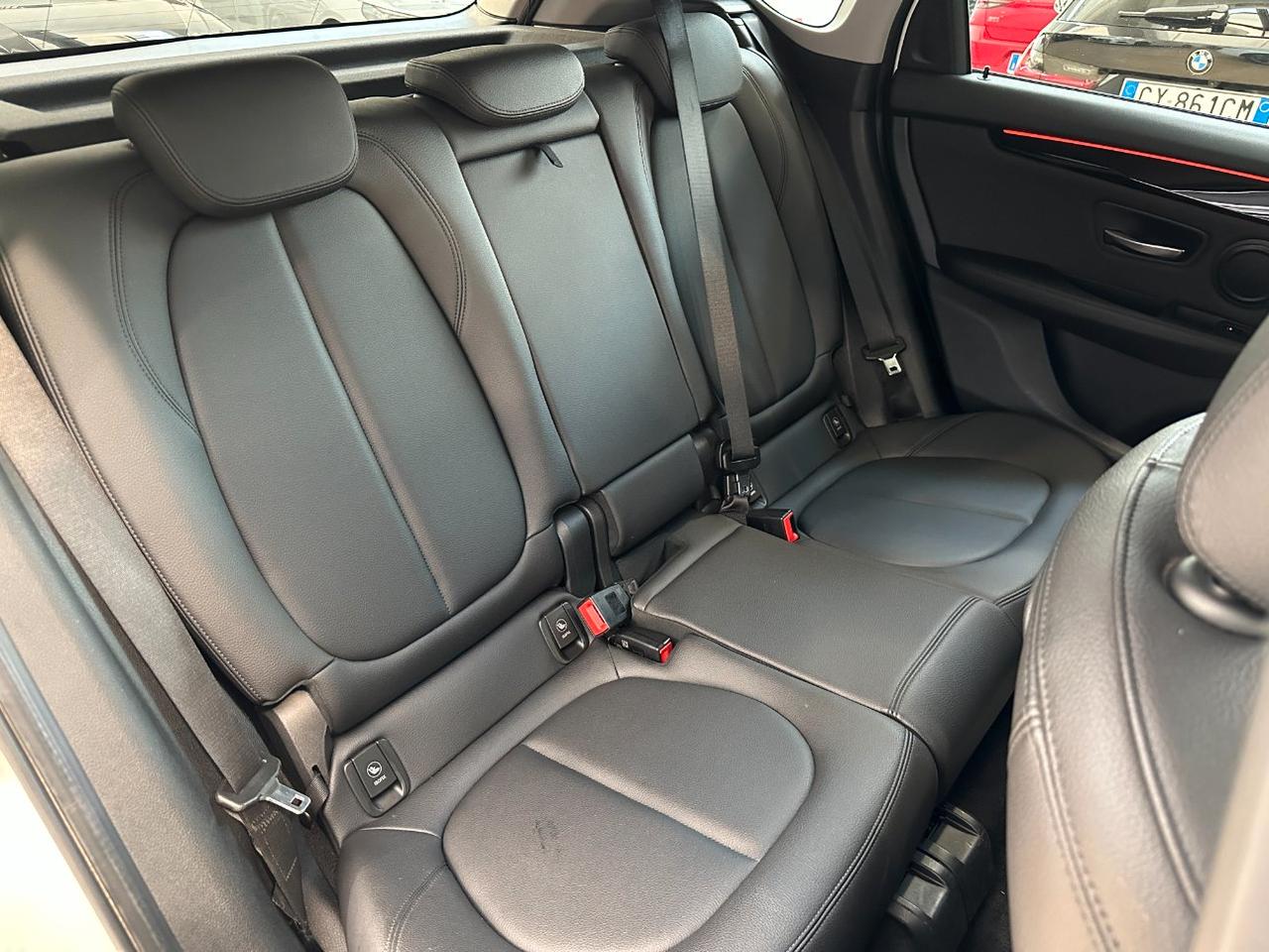 BMW 218 i Active Tourer Sport 140cv auto