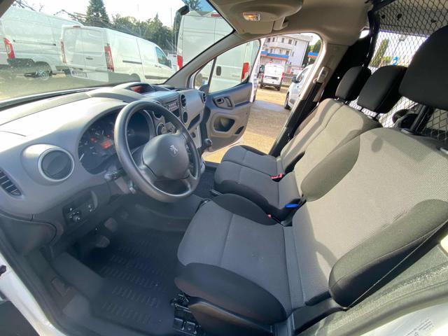 PEUGEOT Partner BlueHDi 100 4x4 L1 dangel PremiumTraction Cont. Pl