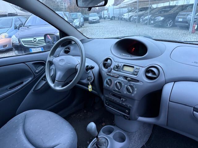 Toyota Yaris 1.0i 16V cat 3 porte Sol