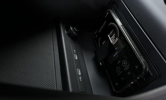 AUDI Q4 e-tron Advanced