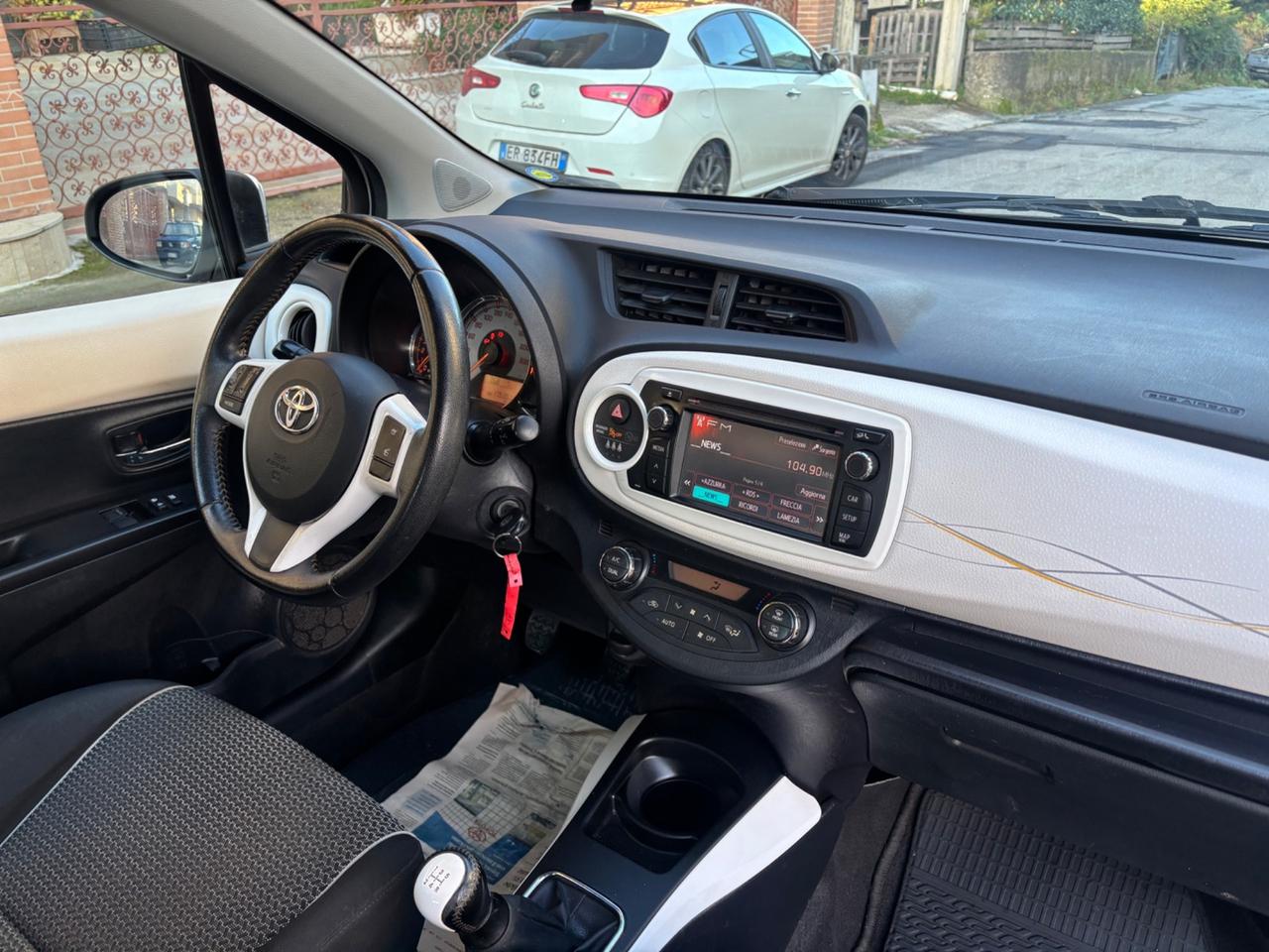 Toyota Yaris 1.0 5 porte Lounge