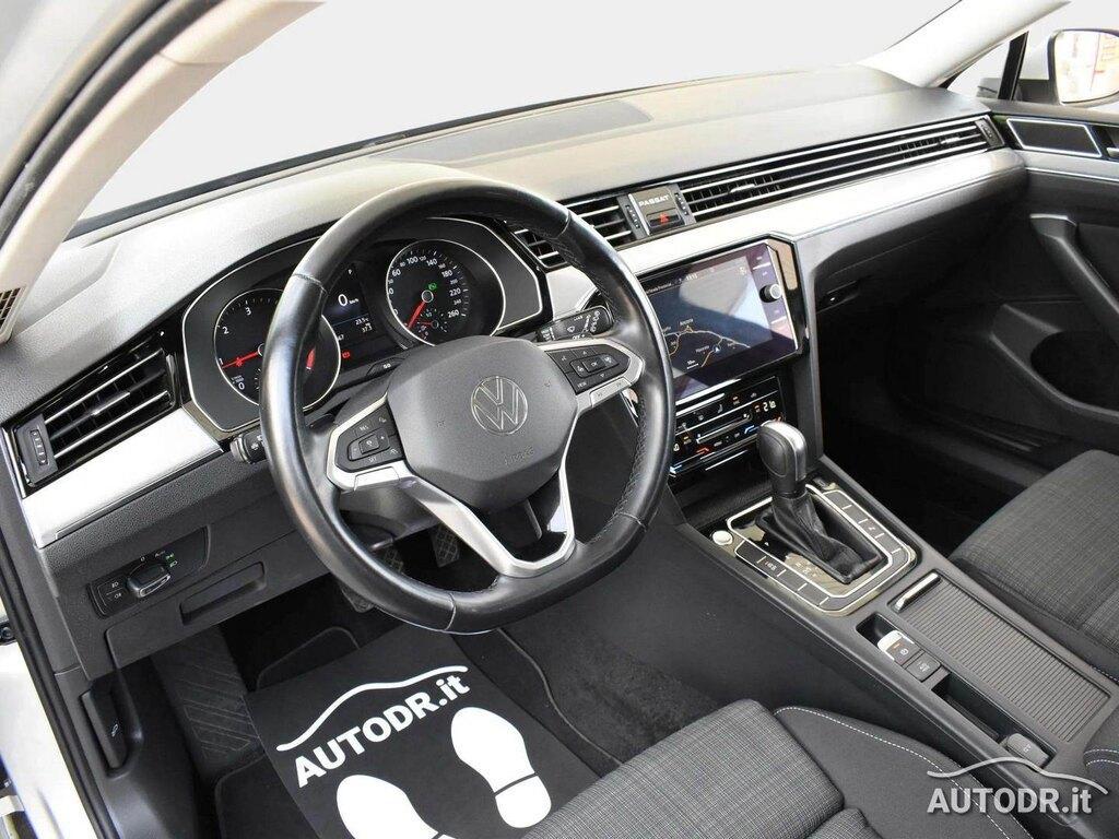Volkswagen Passat Variant 2.0 TDI EVO Business Fari LED, Navi, Ambient Pack