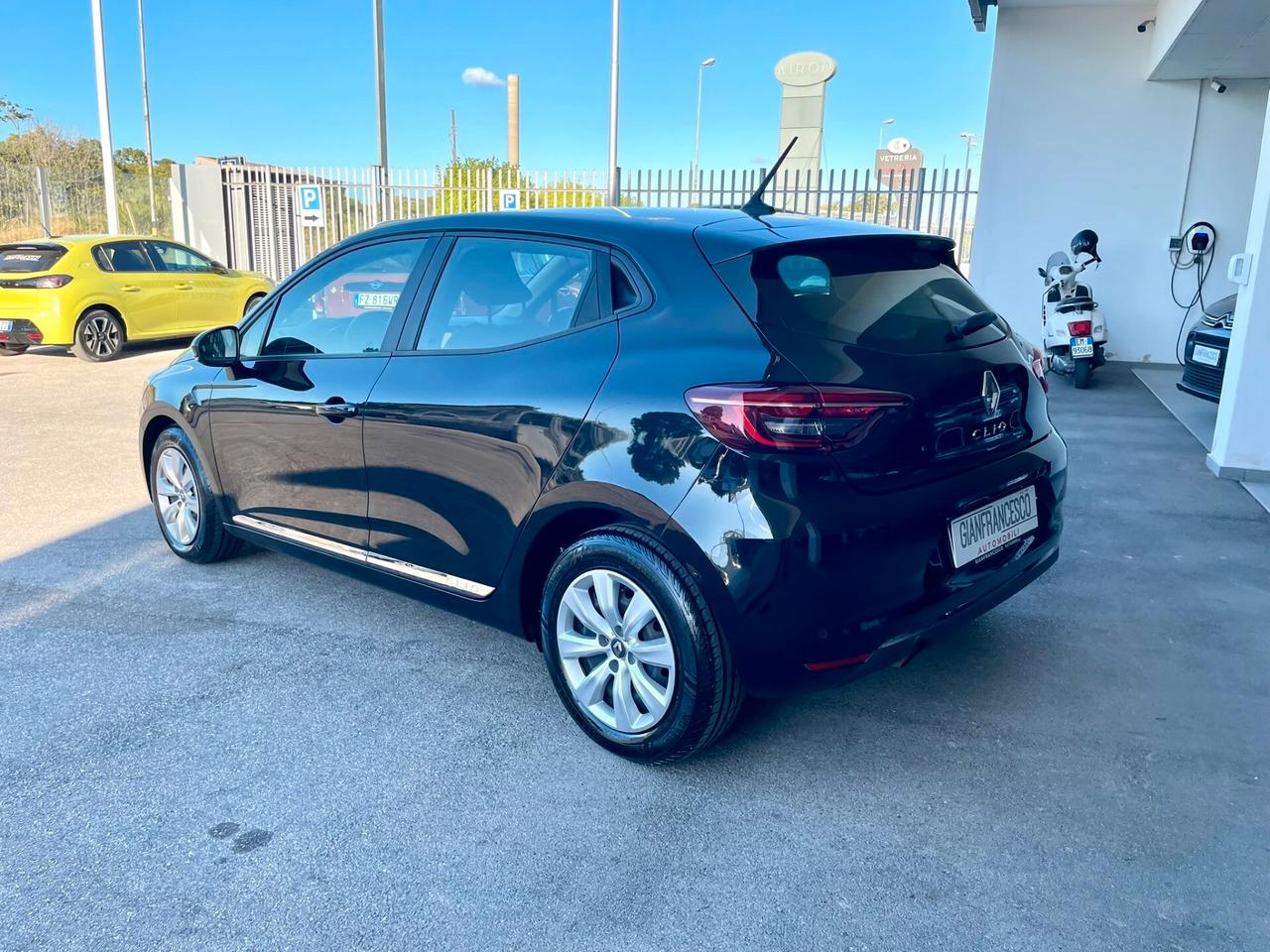 Renault Clio SCe 75cv Zen