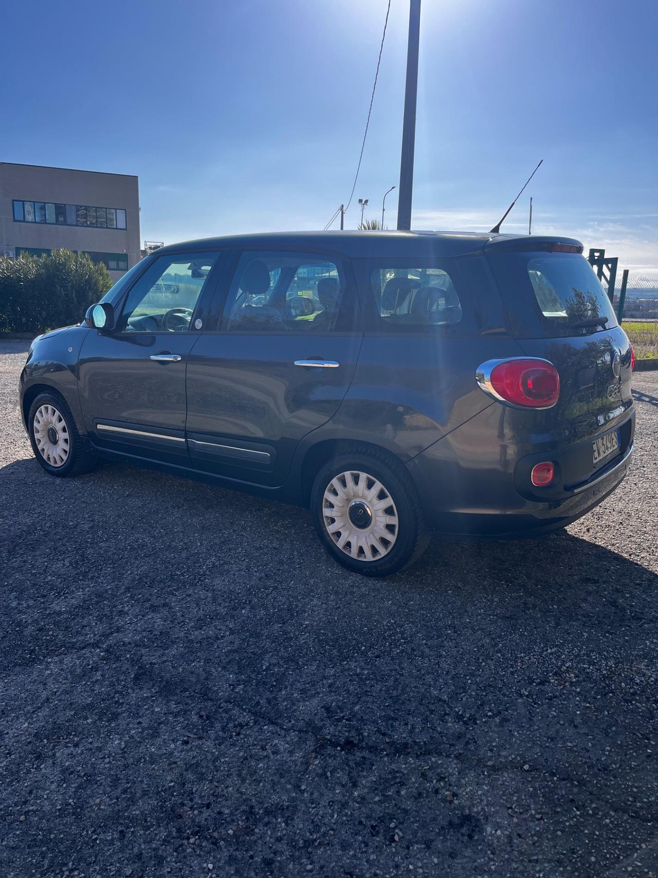 Fiat 500L LIVING 1.6 Multijet 105 CV POP STAR
