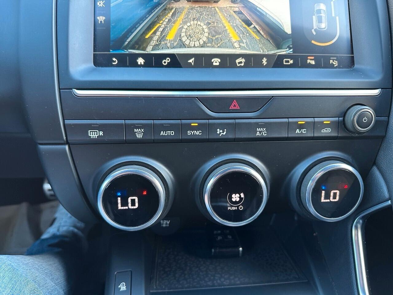 Jaguar E-Pace 2.0d i4 R-Dynamic awd 180cv auto