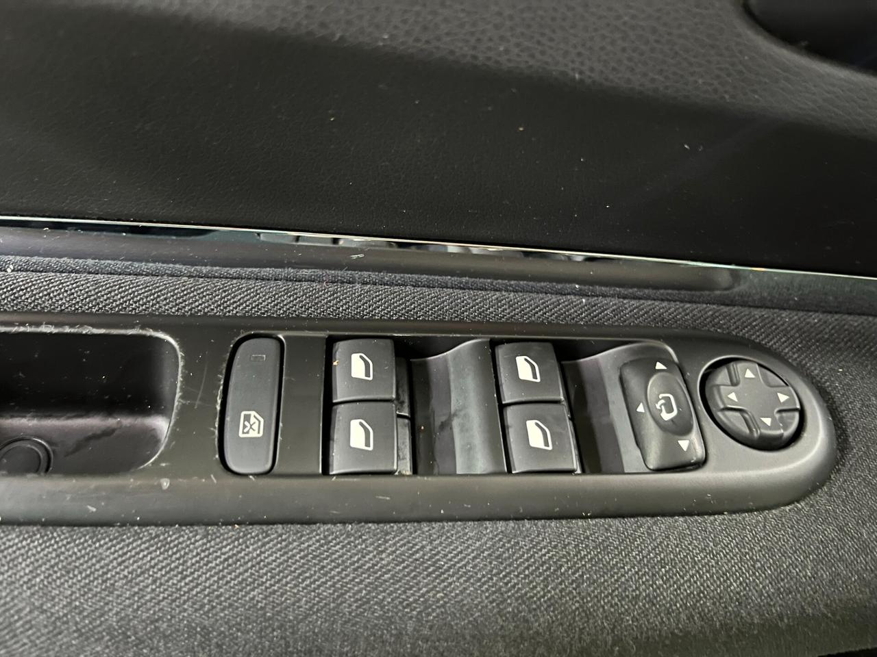 Peugeot 5008 1.6 Hdi, 7 posti, EURO 6