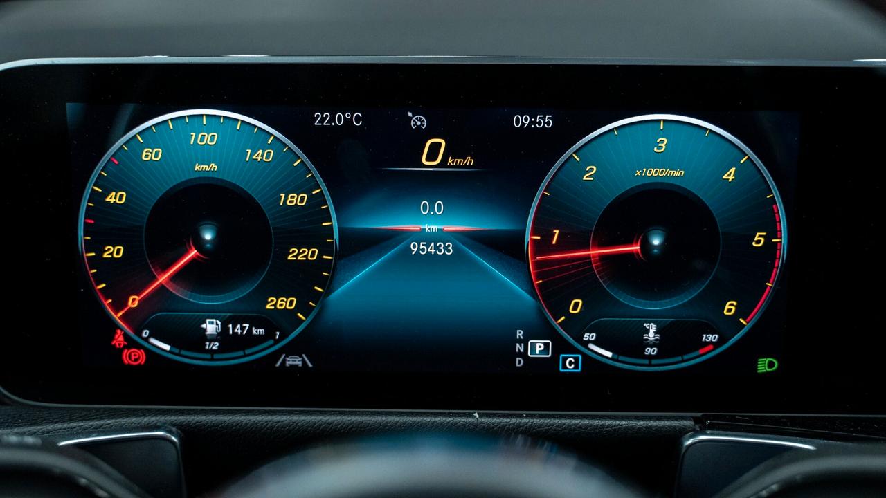 Mercedes-benz GLB 200 D PREMIUM PLUS AMG TETTO PACK LUCI XENON NAVI FULL OPTIONAL