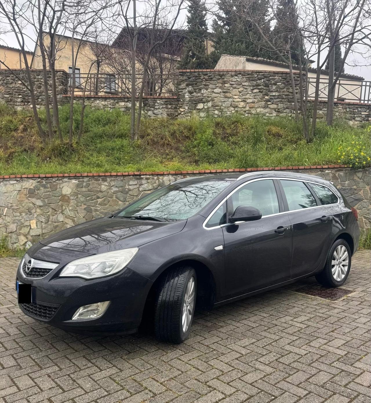 Opel Astra 1.7 CDTI 110CV SW 2012