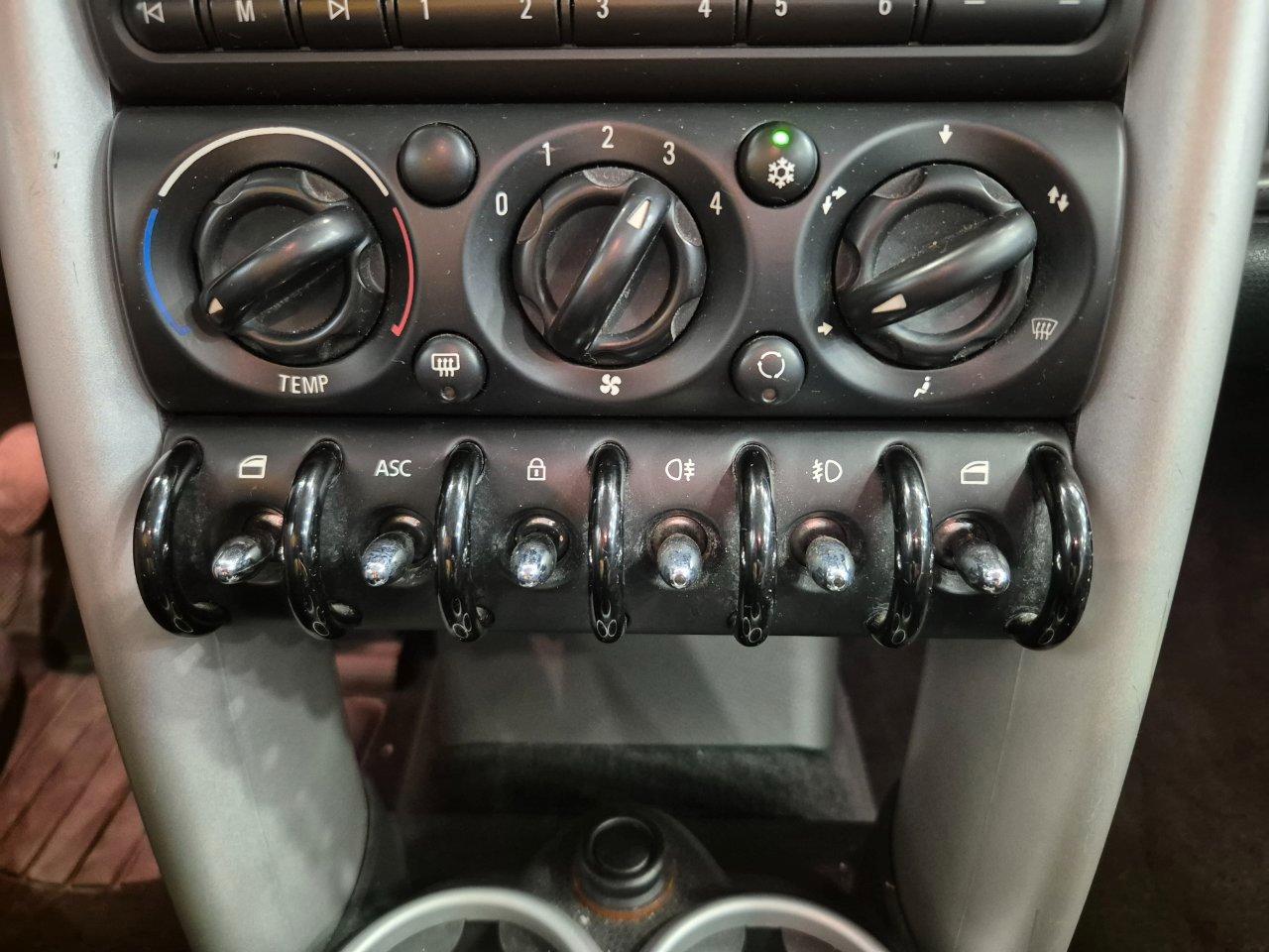 Mini Cooper 1.6 3 p. - NEOPATENTATI