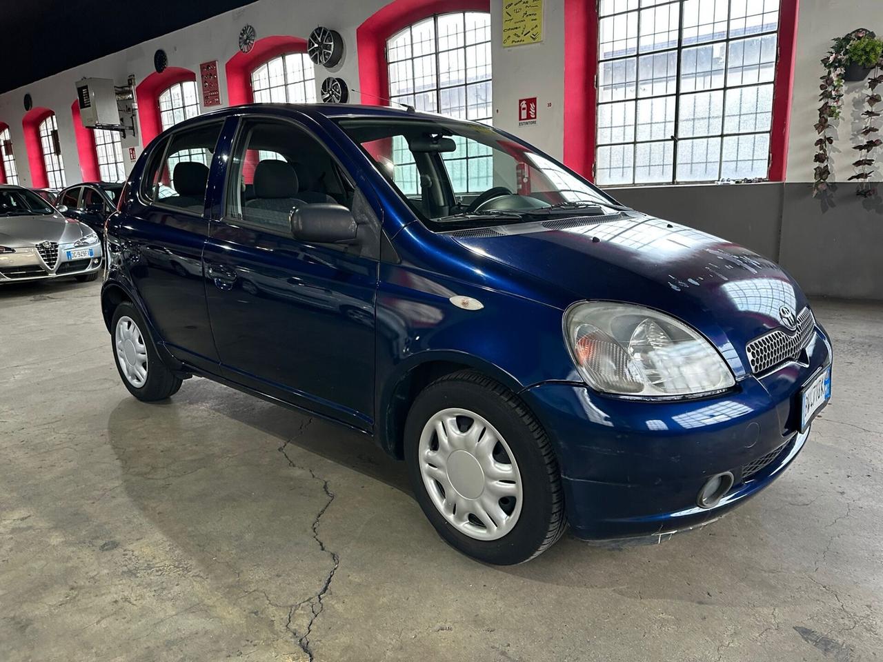 Toyota Yaris 1.3i 16V cat 5 porte Luna