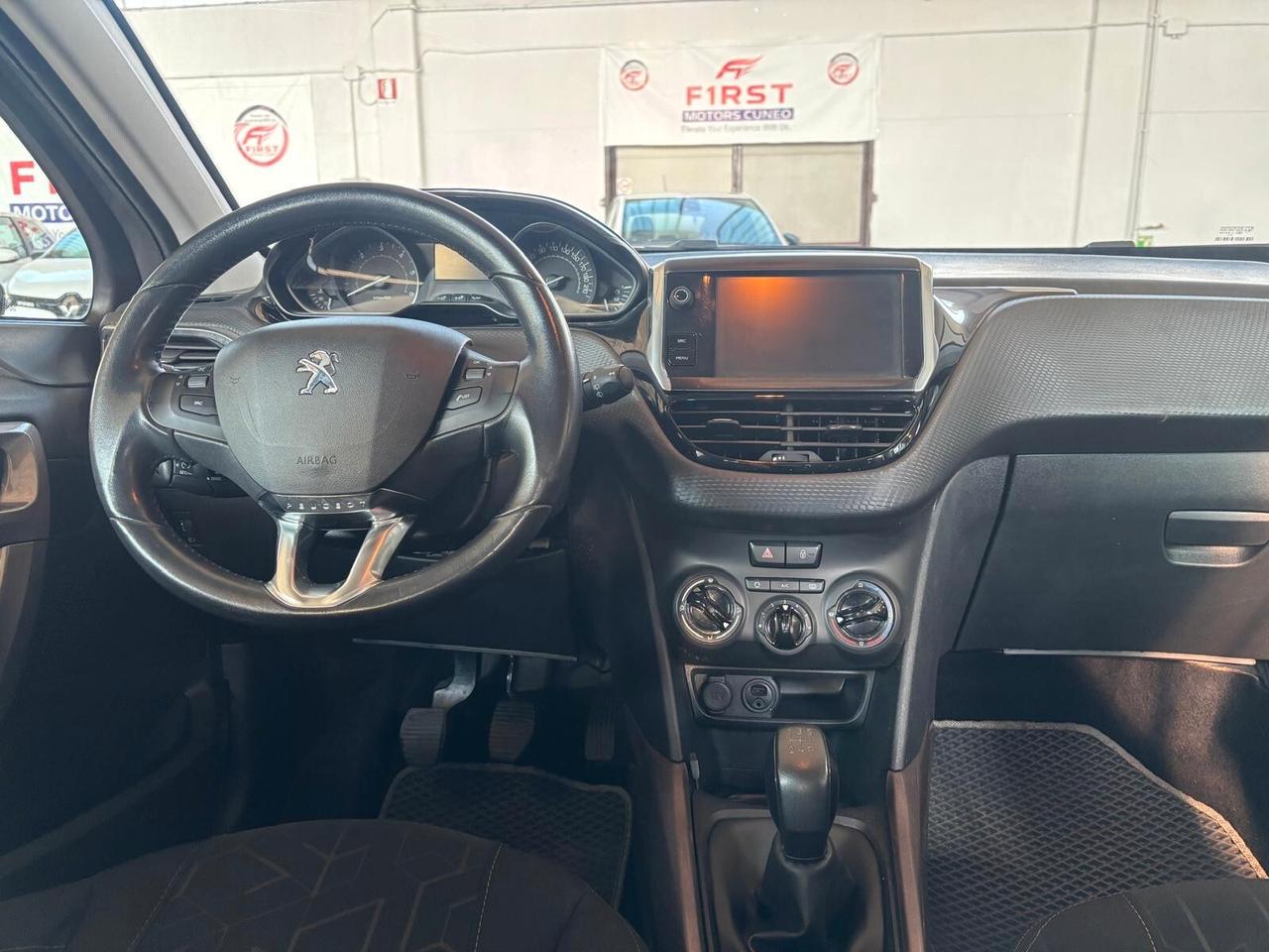 Peugeot 2008 BlueHDi 100 Allure