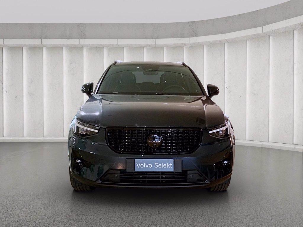 VOLVO XC40 2.0 b3 Ultra Black Edition auto del 2025