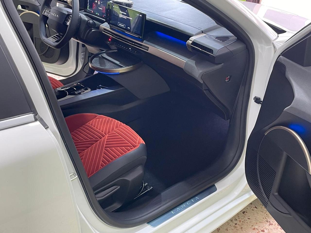 Lancia Ypsilon Hybrid e-DCT LX KM0