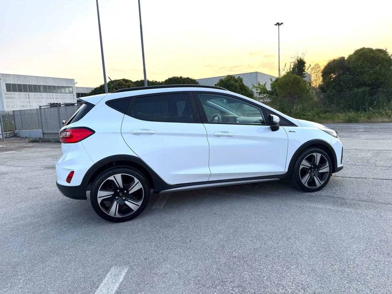 Ford Fiesta Active X 1.0 Ecoboost Hybrid 125 CV 5 porte
