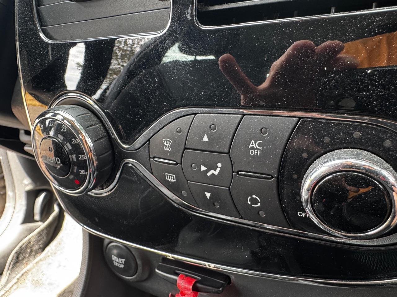 Renault Clio 1.2 75CV 5 porte Live