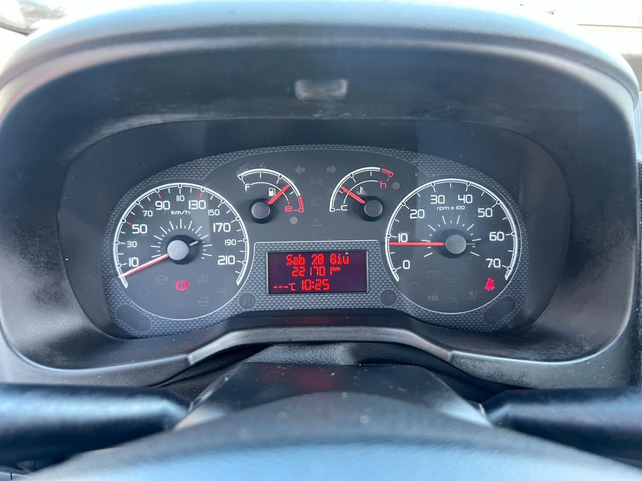 Fiat Qubo 1.3 MJT 75 CV Trekking