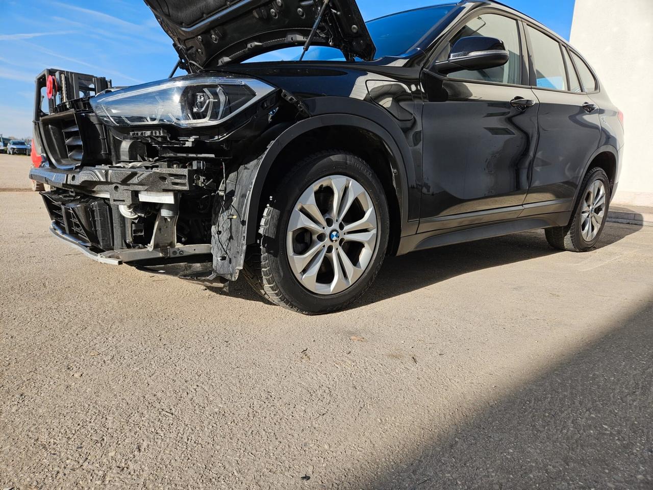 BMW X1 xdrive25e START - INCIDENTATA