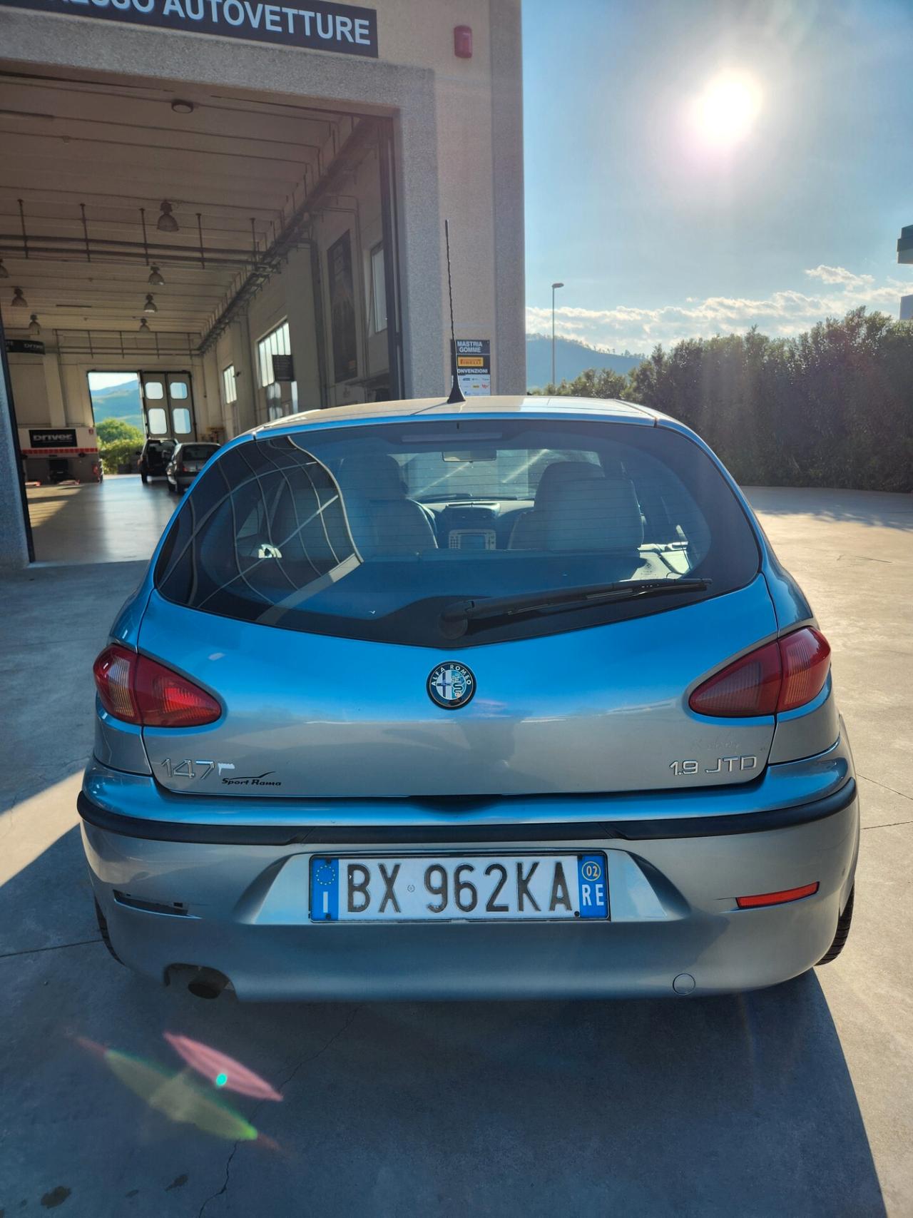 Alfa Romeo 147 1.9 JTD (115 CV) cat 5p. Distinctive
