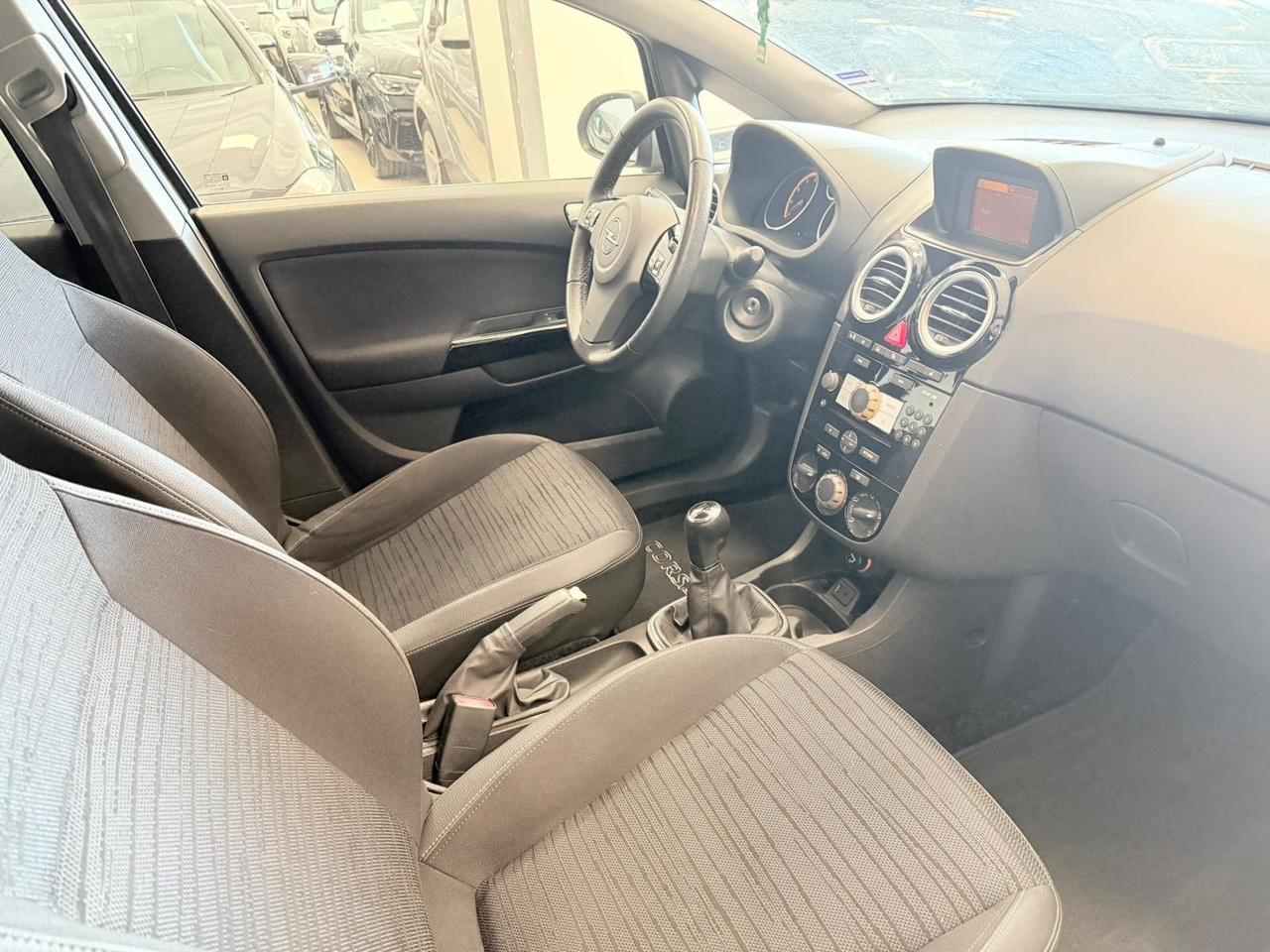 Opel Corsa 1.4 16V 5 porte Edition