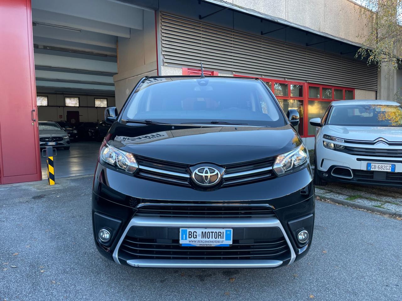 Toyota Proace Verso 2.0d 8 posti Executive
